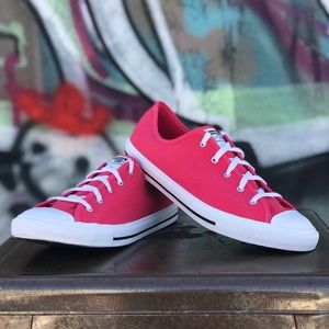 Wmns Converse CTAS Dainty Ox Pink Low Top Sneakers